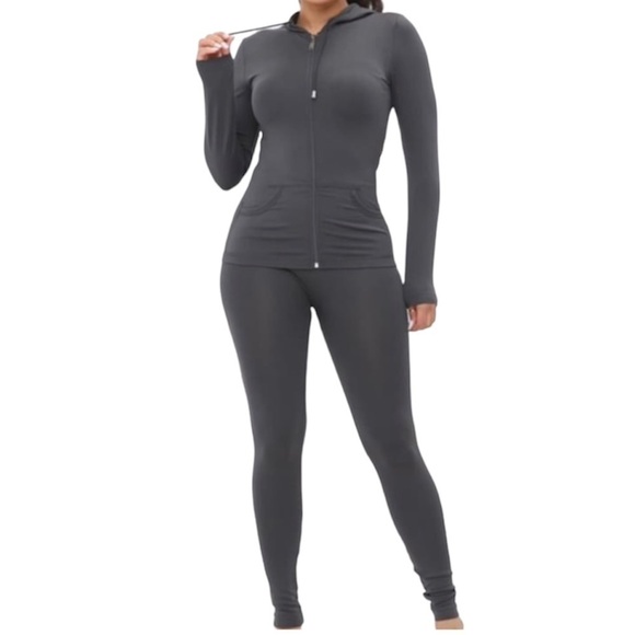 Seamless Zip Up Hoodie Jacket And Leggings Set. Gray. NWT - Picture 1 of 1